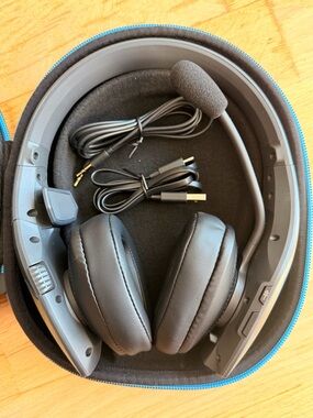 BlueParrott S650-XT Wireless Bluetooth Headset ANC - Black